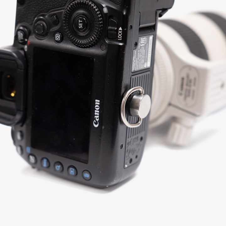 2x D-rings compatible with F22 & F16 strap