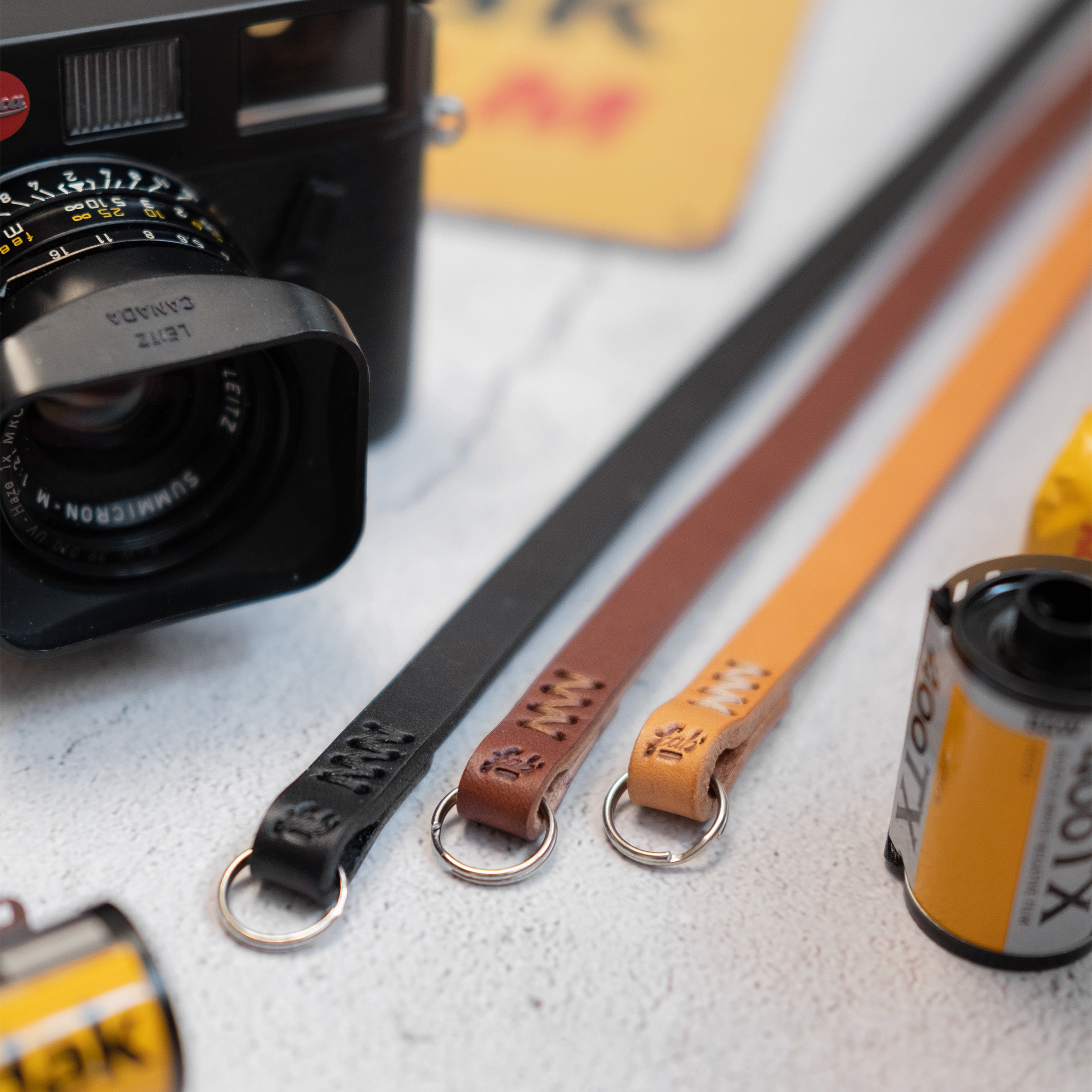Leather camera strap (model F4)